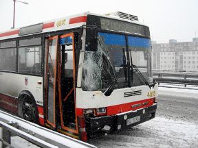 Nehoda autobusov Ikarus #4815 a #4510