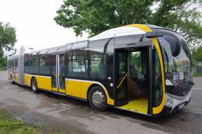 Bratislava testuje kĺbový autobus SOR NS 18 Diesel