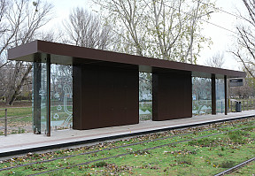 Petržalská električka by mala byť kompletne dokončená do marca 2026