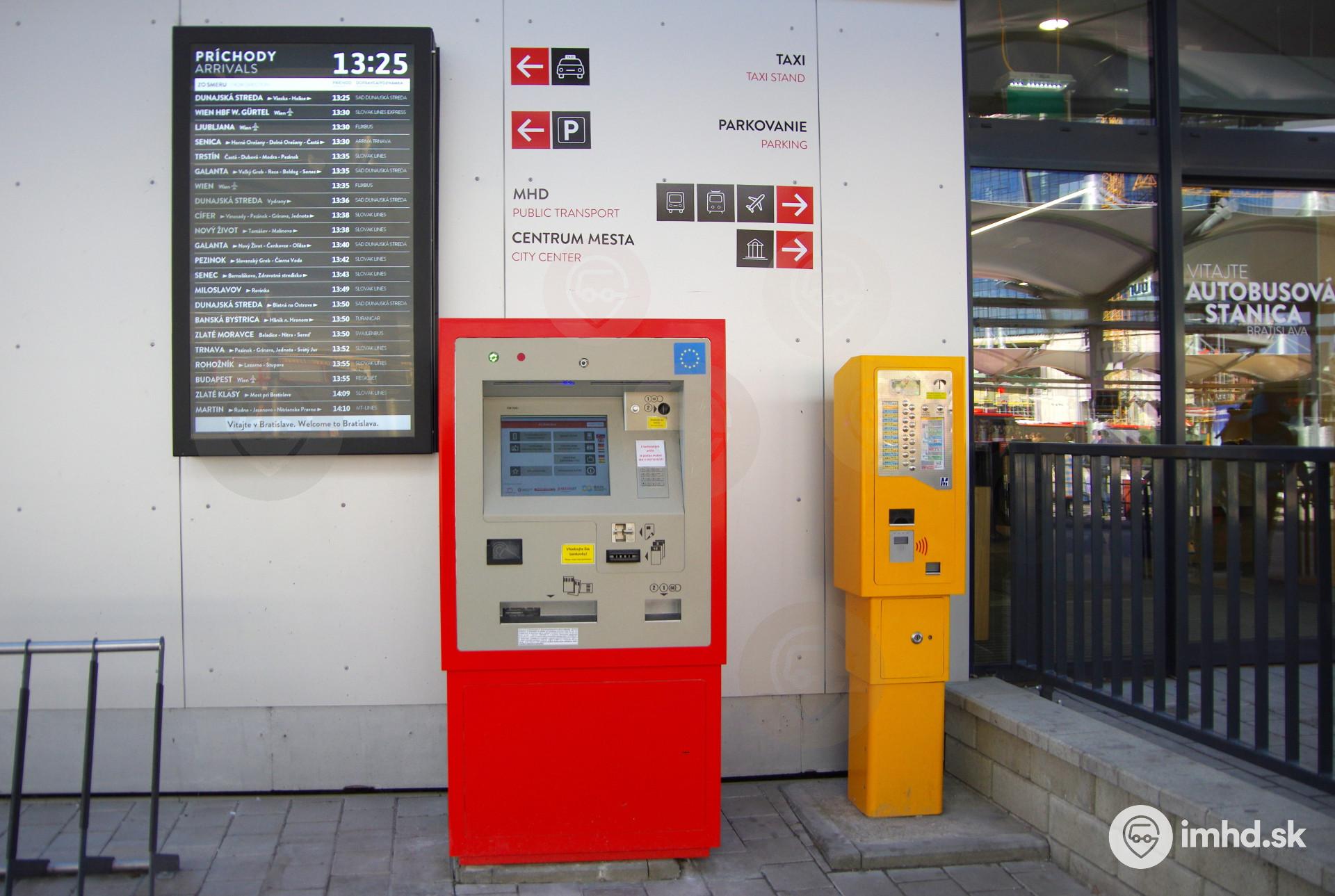 Automaty DPB na náhradnej autobusovej stanici