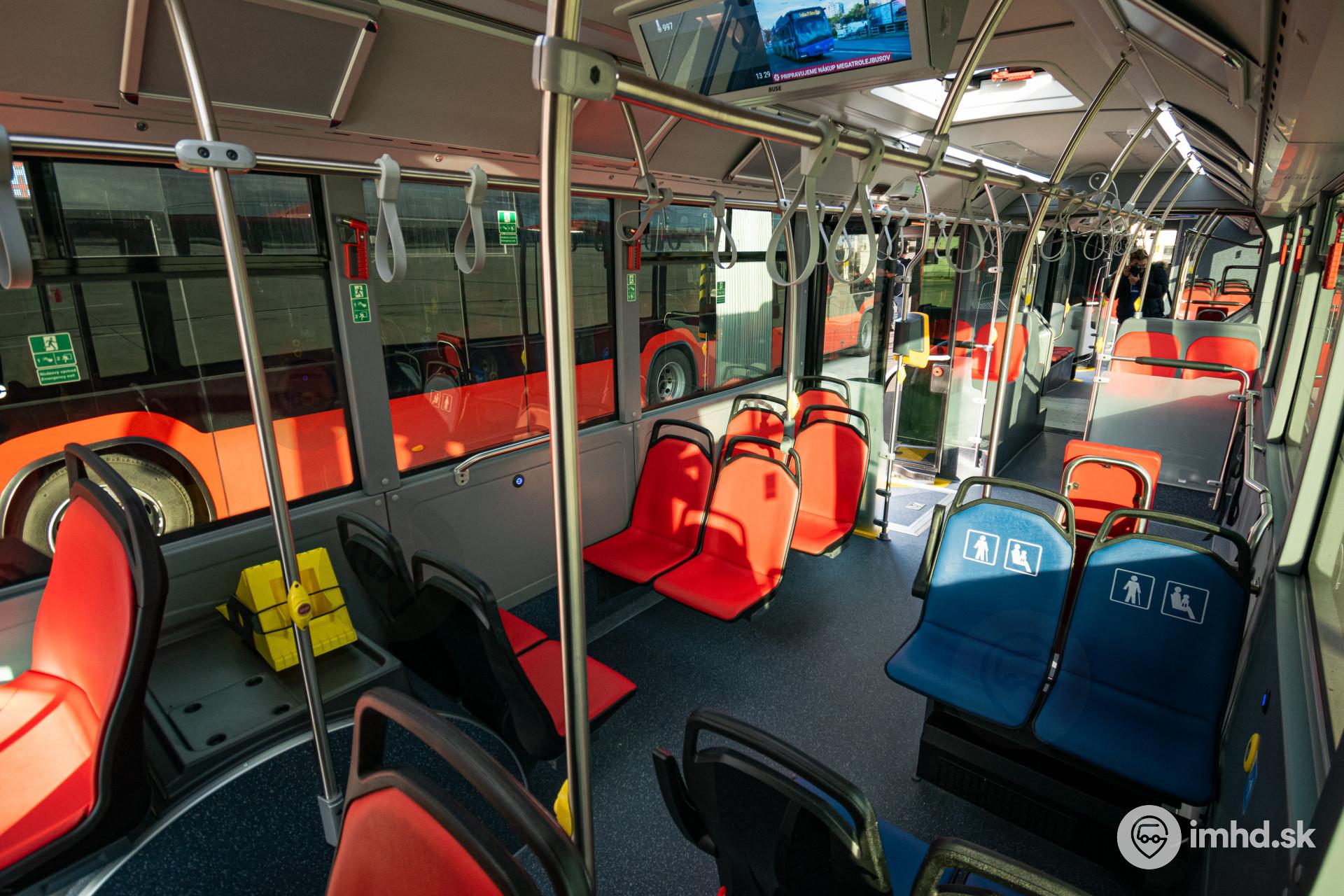 Interiér autobusu Otokar Kent C 18,75