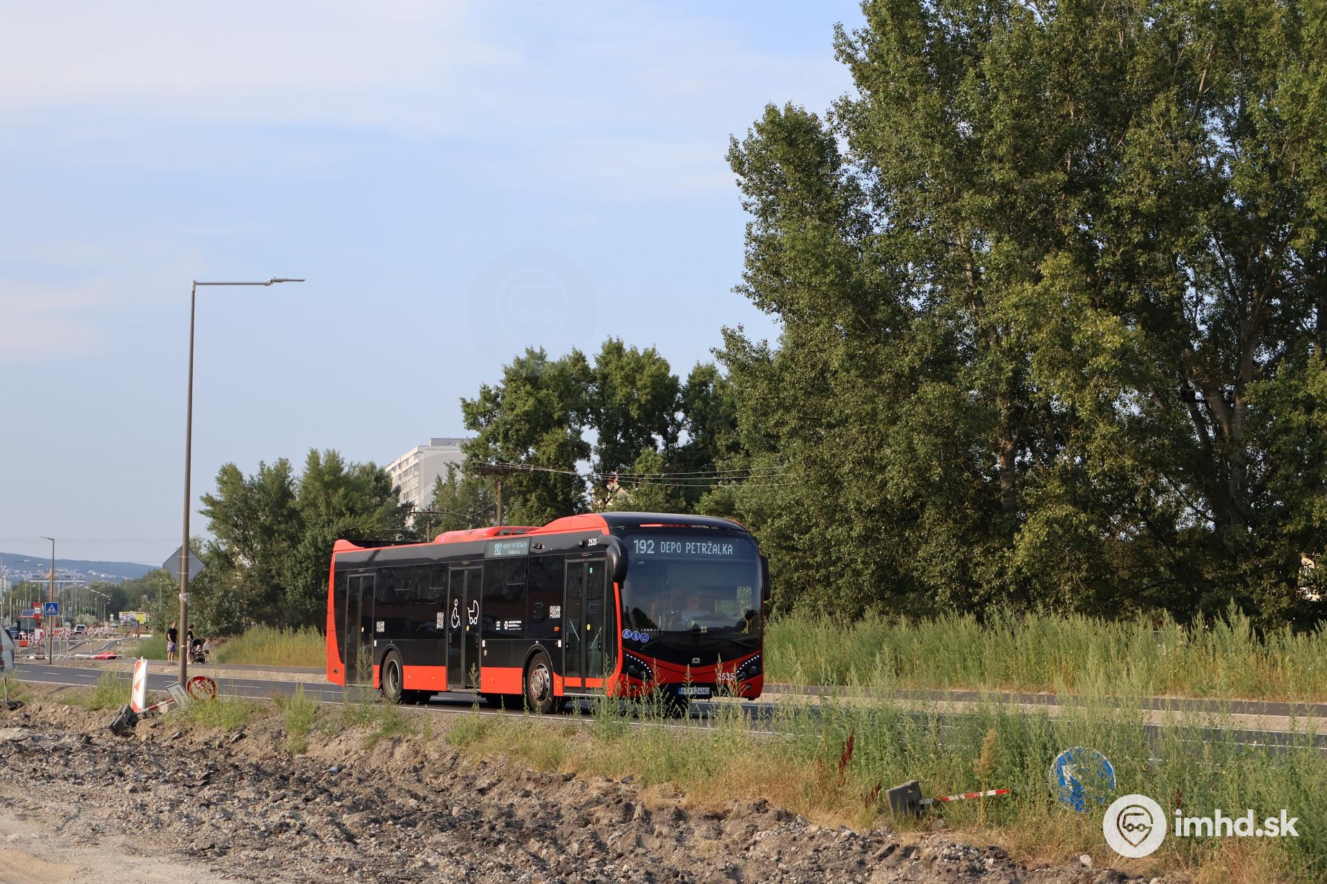 2542-s-poruchou-na-kone-nej-podvornice-imhd-sk-bratislava