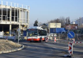 Uzávierka kruhového objazdu na Ceste k Smrečine (3. – 6.7.2017)