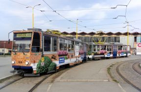 #628 + 629 s reklamou Allianz