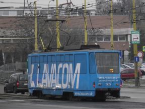 #605 s celovozidlovou reklamou