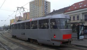 #405 už jazdí bez reklamy