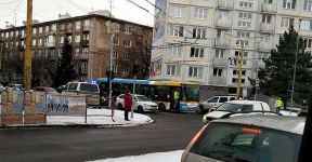 Vynechávanie zastávky Tomášikova