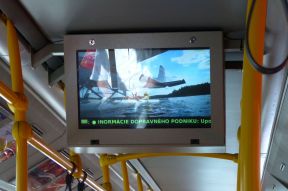 Pribúdajú vozidlá s bezplatným wi-fi pripojením na internet