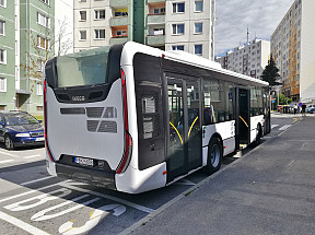 Považskobystrická MHD má tri nové autobusy