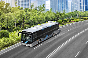 Vozidlový park doplní hybridný autobus Iveco Crossway Low Entry