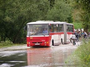Mimoriadne: Odklon linky 21 z dôvodu záplav