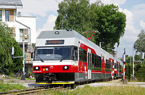 Prvé zmodernizované električky začínajú voziť cestujúcich