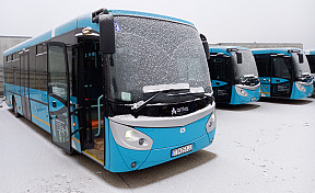 V prímestskej doprave pribudli ďalšie nové autobusy